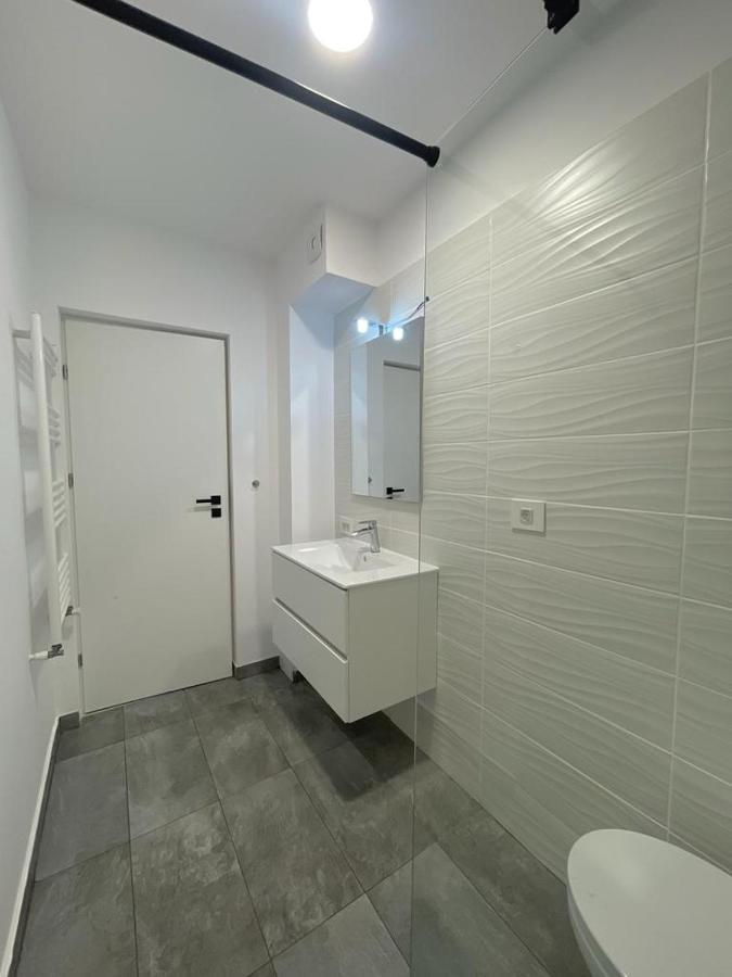 Sky Residence Airport Therme Otopeni 1 Экстерьер фото
