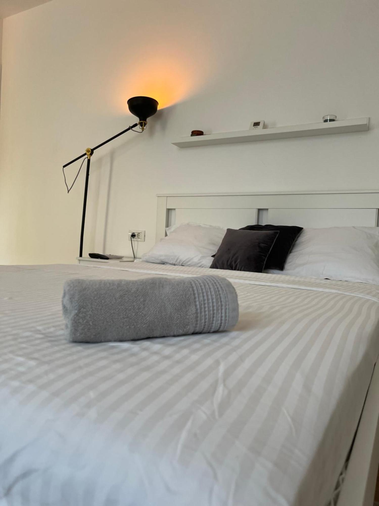 Sky Residence Airport Therme Otopeni 1 Экстерьер фото